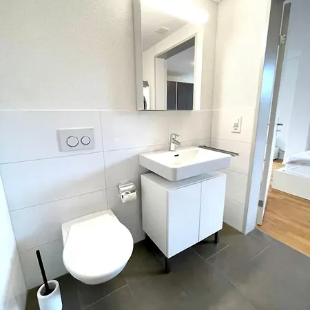 1.0 In Zürich